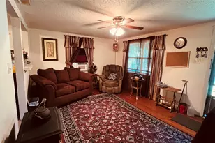 613 Hilltop Dr, Tool, TX 75143 - Photo 4