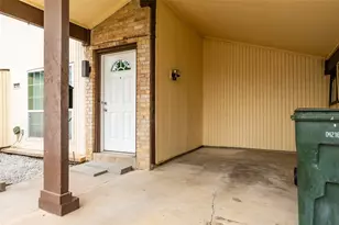 705 Valiant Cir, Garland, TX 75043 - Photo 4