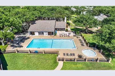 2724 Meadowstone Court, Carrollton, TX 75006 - Photo 2