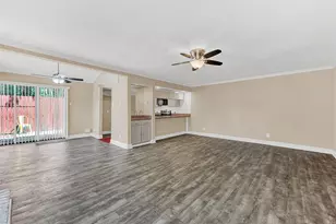 2724 Meadowstone Ct, Carrollton, TX 75006 - Photo 6