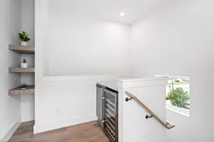 4208 Live Oak St, Dallas, TX 75204 - Photo 30