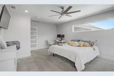 6550 Lockheed Boulevard, Dallas, TX 75209 - Photo 32