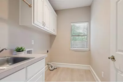 2409 Bedford Circle, Bedford, TX 76021 - Photo 18