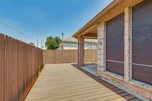 2409 Bedford Cir, Bedford, TX 76021 - Photo 26