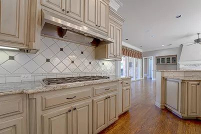 5004 Castle Creek Court, Plano, TX 75093 - Photo 8