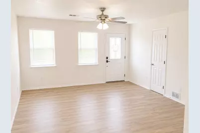 600 Pacific Street E, Honey Grove, TX 75446 - Photo 4