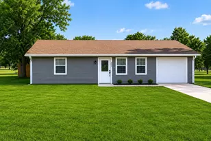 600 Pacific St E, Honey Grove, TX 75446 - Photo 2