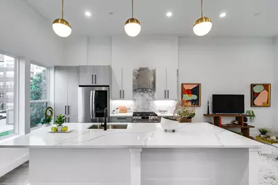 4208 Live Oak Street #201, Dallas, TX 75204 - Photo 2