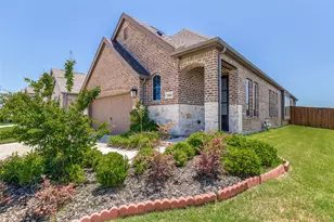 9504 Longhorn Ln, Little Elm, TX 75068 - Photo 2