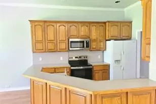 9020 Monticello Dr, Granbury, TX 76049 - Photo 6