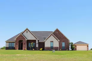 1019 Kingsley Ct, Weatherford, TX 76087 - Photo 2