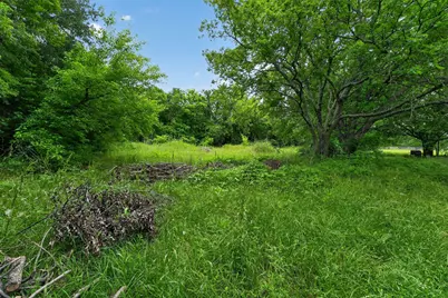 4002 Curry Road, Arlington, TX 76001 - Photo 6