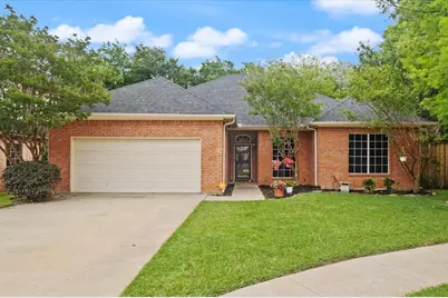7311 Heritage Oaks Drive, Arlington, TX 76001 - Photo 2