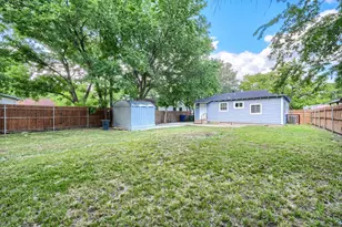 3033 Ballinger Dr, Garland, TX 75041 - Photo 16