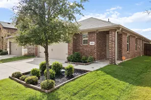 1034 Old Oaks Dr, Forney, TX 75126 - Photo 2