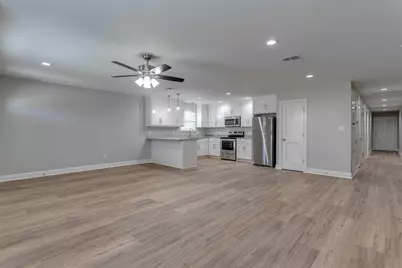 601 Casa Linda Drive, Ennis, TX 75119 - Photo 6
