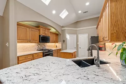 6024 Frost Street, North Richland Hills, TX 76180 - Photo 10