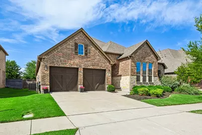 821 Patio Street, Little Elm, TX 76227 - Photo 2