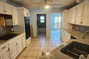 2550 Meadow Lake Dr, Abilene, TX 79606 - Photo 12