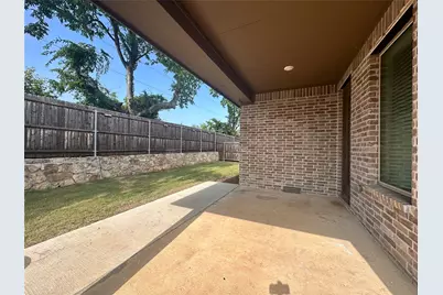 2609 Chevy Chase Drive, Denton, TX 76207 - Photo 36