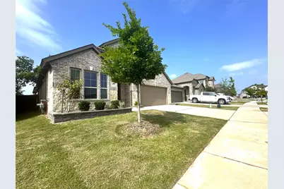 2609 Chevy Chase Drive, Denton, TX 76207 - Photo 2