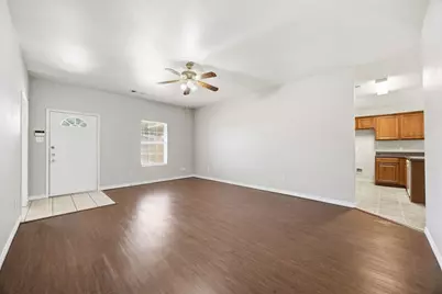 2206 Spikes Street, Grand Prairie, TX 75051 - Photo 4