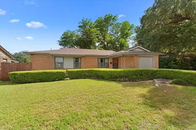 2806 Maple Drive, Garland, TX 75042 - Photo 2