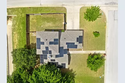 633 Madeline Court, Azle, TX 76020 - Photo 34