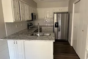 821 Dublin Dr, Richardson, TX 75080 - Photo 2