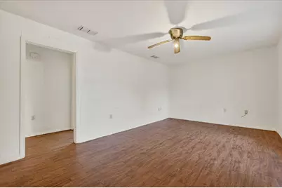 988 N Clinton Street, Stephenville, TX 76401 - Photo 4