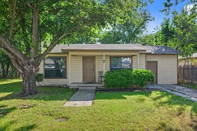 988 N Clinton Street, Stephenville, TX 76401 - Photo 1