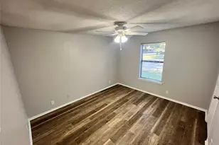 906 N Austin St, Denton, TX 76201 - Photo 16