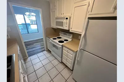 906 N Austin Street, Denton, TX 76201 - Photo 8