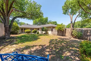 11311 McCree Rd, Dallas, TX 75238 - Photo 16