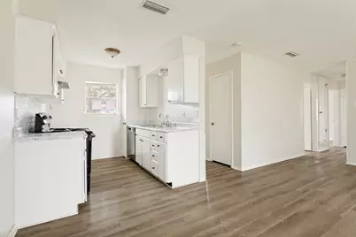 714 Shorecrest Drive, Garland, TX 75040 - Photo 2