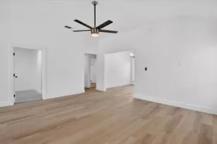 6021 Hartman Rd, Forest Hill, TX 76119 - Photo 6