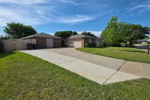 10016 Buffalo Grove Rd, Fort Worth, TX 76108 - Photo 12
