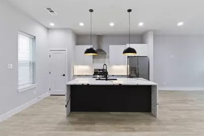 2115 N Fitzhugh Avenue #102, Dallas, TX 75204 - Photo 8