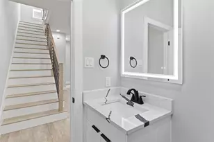 2115 N Fitzhugh Ave, Dallas, TX 75204 - Photo 18