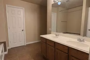673 S Heights Dr, Crowley, TX 76036 - Photo 8
