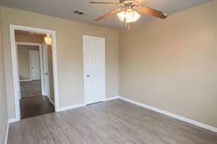 673 S Heights Dr, Crowley, TX 76036 - Photo 12