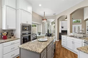138 Arbor Glen Dr, Euless, TX 76039 - Photo 10