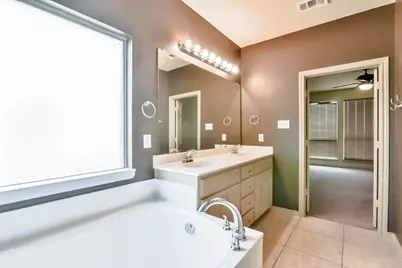 1709 Wild Deer Way, Arlington, TX 76002 - Photo 24