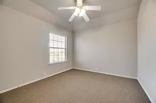 216 Touchdown Dr, Irving, TX 75063 - Photo 14
