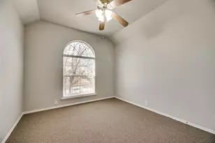 216 Touchdown Dr, Irving, TX 75063 - Photo 8