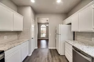 216 Touchdown Dr, Irving, TX 75063 - Photo 16