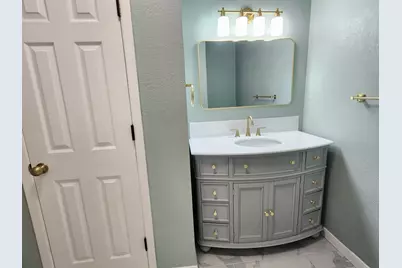908 Dover Circle, Gainesville, TX 76240 - Photo 10