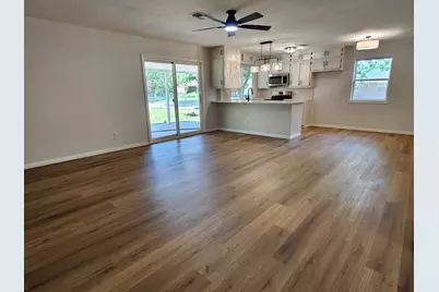 908 Dover Circle, Gainesville, TX 76240 - Photo 6