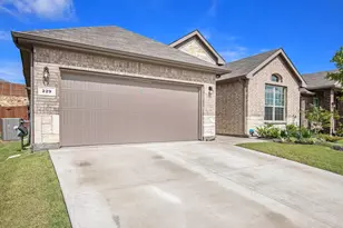 229 Dunmore Dr, Fort Worth, TX 76052 - Photo 1