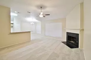 210 Ridgecrest Dr, Cedar Hill, TX 75104 - Photo 4